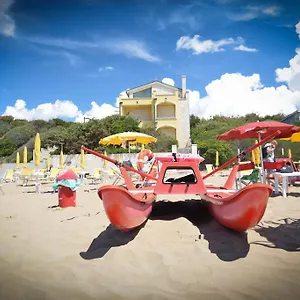 Hotell Denia, San Vincenzo
